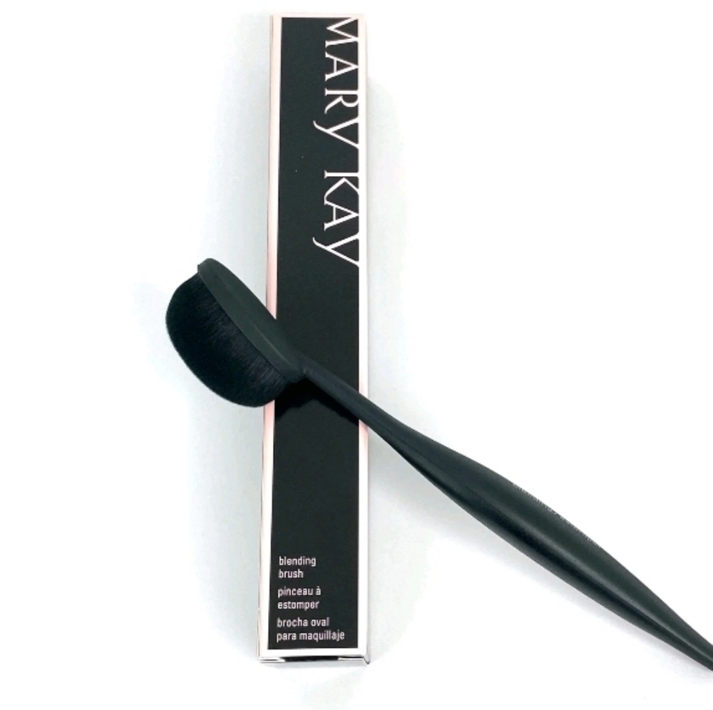Mary kay blending brush‎ black